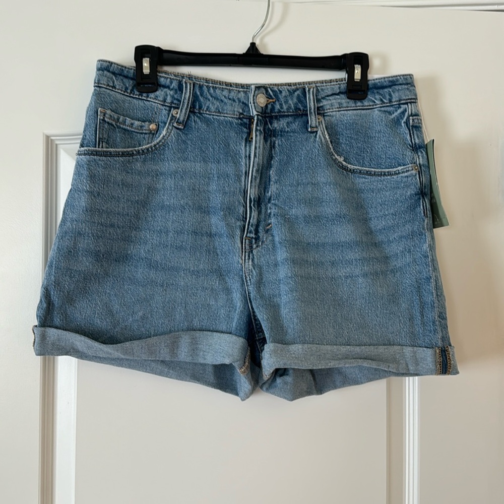 H&M Mom Shorts - NWT/Size 12